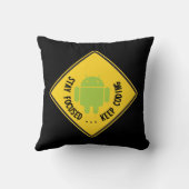 …保ちますコーディングの虫のDroidの印の側面を集中し続けて下さい クッション (裏面)