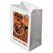 保女やる気を起こさせる亀 ミディアムペーパーバッグ (裏面アングル)