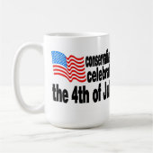 保守主義者対自由主義者のマグ コーヒーマグカップ (左)