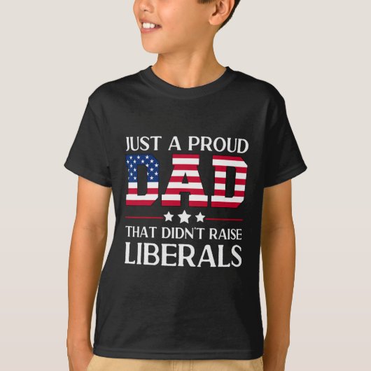 保守的なパパへのギフト ユーモアたっぷり 共和党支持者 愛国者 Tシャツ (正面)