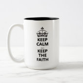 保心を落ち着け保て信仰のマグ ツートーンマグカップ (左)