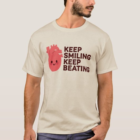 保笑い保笑い – かわいい幸せハートDesi Tシャツ (正面)