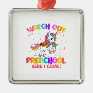 保育園の様子を見来る メタルオーナメント