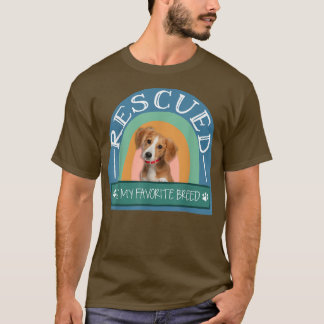保護された私のお気に入りの品種は犬のペットを養子にする Tシャツ