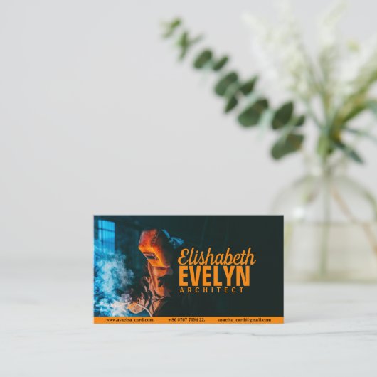 保護用メタルマスクを着けた人の溶接 名刺 (スタンド正面)