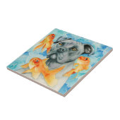 保護者|のピット・ブル犬および金魚の水彩画 タイル (側面)