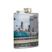 保軌道を外れて フラスク (右)