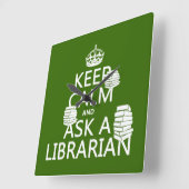 保頼CalmとA Librarian (任意の色) スクエア壁時計 (傾斜)
