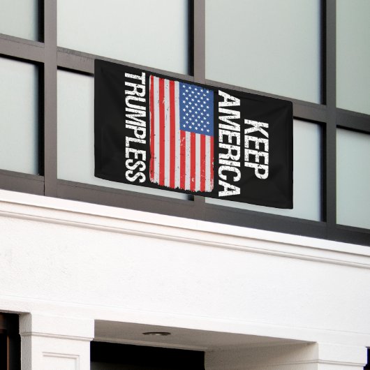 保AMI 横断幕 (ビルの外側)