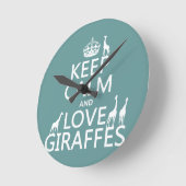 保Calm and Love Giraffes （任意の色） ラウンド壁時計 (傾斜)