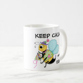保Calm and Sew Whimsy Honey Bee Art コーヒーマグカップ (正面右)