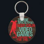 保Calm Zombie Apocalypseゲーマーおもしろいキーチェーン キーホルダー<br><div class="desc">ギークカッコいいやゲおもしろいーム向けグランジのハーフトーンキーチェーン。ゾンビ黙示録？静保かにビデオゲームの準備が整った。ゲームや戦う仮想ゾンビの年は全く無駄に行っていない見える。お前の素晴らしおしゃれな友達への贈り物。</div>