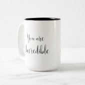信じられないく、活気づけるなメッセージです ツートーンマグカップ (正面左)