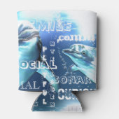 信じられないほどのイルカタイポグラフィ 缶クーラー (裏面)