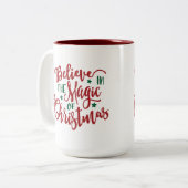 信じタイポグラフィの魔法で ツートーンマグカップ (正面左)