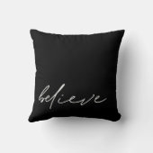 信じ手書きスクリプトミニマリスト黒 クッション (裏面)