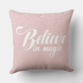 信じ魔法赤面ピンク装飾用クッション クッション (裏面)