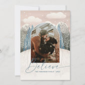 信じ.ピンクの冬の森の宗教的なクリスマス シーズンカード (正面)