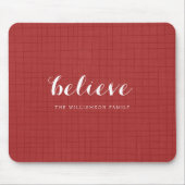 信じ – メリー・モダンクリスマス・レッド マウスパッド (正面)