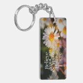 信じYou can白デイジーやる気を起こさせる引用文 キーホルダー (正面左)