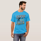 信仰とともにサーブを Christian ピックルボール Tシャツ (正面フル)
