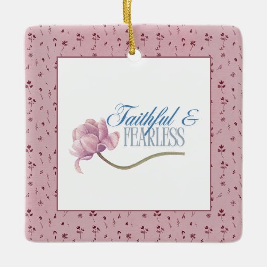 信仰と恐れを知らないタイポグラフィデザイン装飾用クッション セラミックオーナメント (正面)