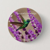 『信仰の紫きらめくの耳』ハチドリ 缶バッジ (正面)