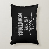 信仰は山々を白黒で移動できるデザイン アクセントクッション (正面(垂直))