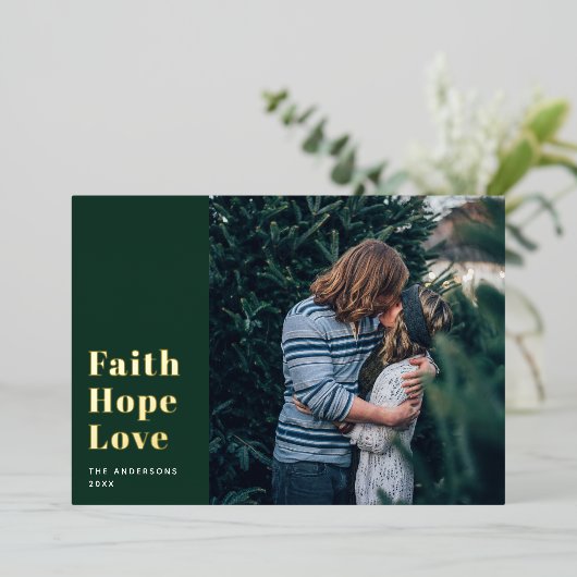 信仰は愛を願う。緑の金ゴールドクリスマスの宗教 箔シーズンカード (立ち正面)