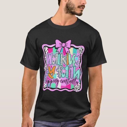 信仰をもって歩く 頻繁に躓く キリスト教の聖書カバー Tシャツ (正面)