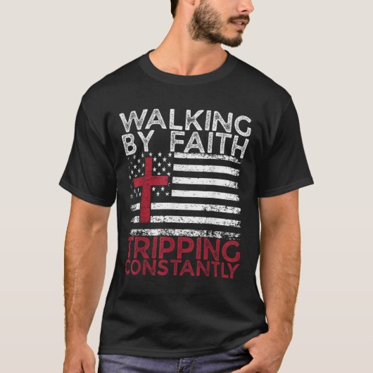 信仰をもって歩む 転び続ける キリスト教の聖書 Tシャツ (正面)