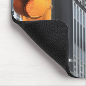 信号機と壁面道路標識 マウスパッド (コーナー)