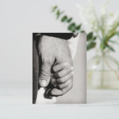 信頼し父のて守る愛 ポストカード (スタンド正面)