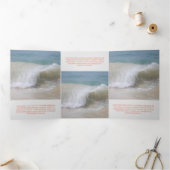 信頼できる企業の赤 三つ折りカード (内部)