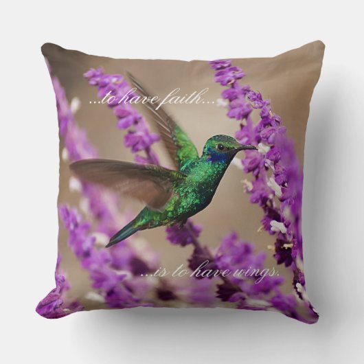 信頼のきらめくなすみれ色耳の装飾用クッションの翼 クッション (正面)