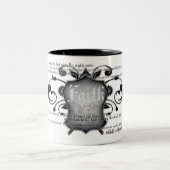 信頼(神の装甲)のキリスト教のマグの盾 ツートーンマグカップ (中央)