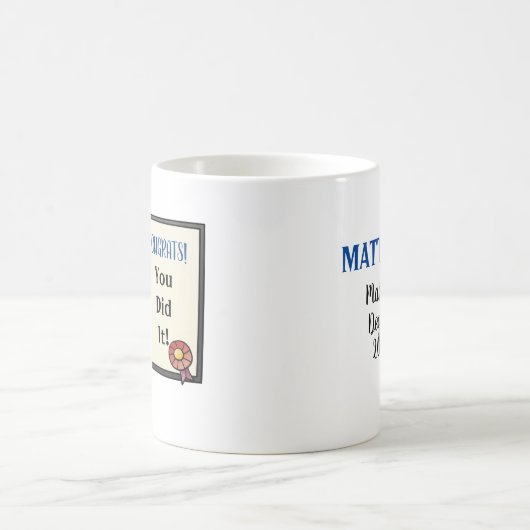 修士号可愛い漫画の卒業証書名年 コーヒーマグカップ (中央)