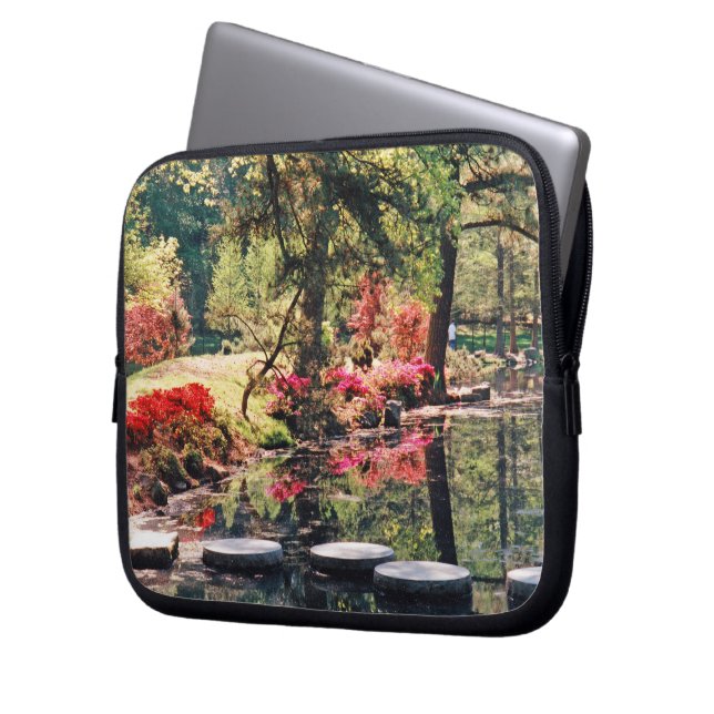 修復パス ラップトップスリーブ (正面左)