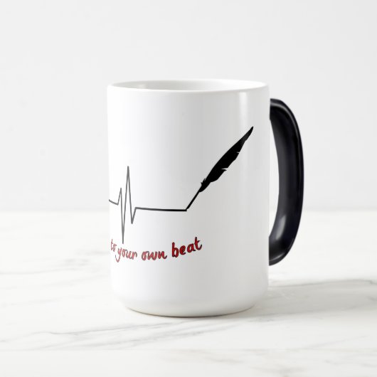 修辞の斜めのロゴの変形させるコーヒー・マグ モーフィングマグカップ (正面右)