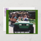 修道女が再び乗馬を披露！ ポストカード (正面/裏面)