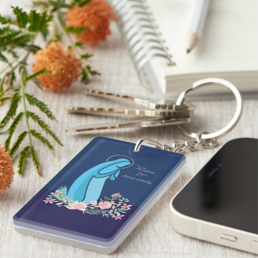 修道女ピンクの花が咲き誇る25周年記念 キーホルダー (正面右)