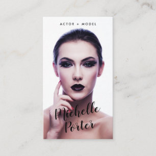 俳優はheadshotの写真のモダンの写真撮影を模倣します 名刺