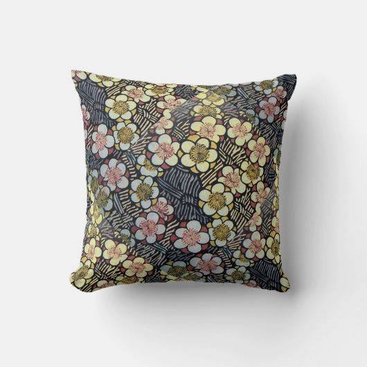 俳句/白黒ピンクイエロー春の花 クッション (正面)