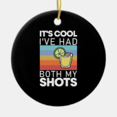 俺はカッコいい両方ともテキーラを持っおもしろいた セラミックオーナメント (正面)