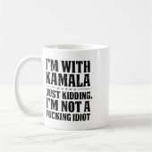 俺はカマラと一緒に冗談を言ってるだけだ コーヒーマグカップ (左)