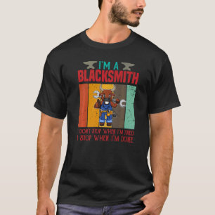 俺は疲れた時にストップは鍛冶屋だ Tシャツ