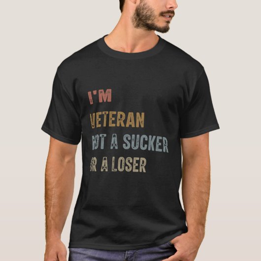 「俺は退役軍人だ Tシャツ (正面)