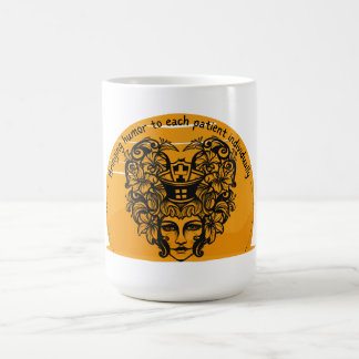 個々の患者にユーモアをもたらす モーフィングマグカップ