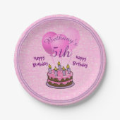 個人化して下さい:  女の子の第5誕生日の織り目加工のピンク ペーパープレート (正面)
