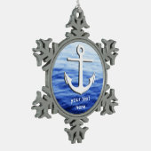 個人化なるべきいかりのグラフィック スノーフレークピューターオーナメント (左)